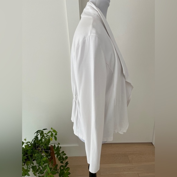 CHICO’S Open Front Waterfall Collar White Jacket Blazer Elastic Back Detail - Picture 4 of 15